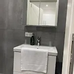 Appartamento Stn - Mit 2 Schlafzimmer & Parkplatz, Highspeed Wlan, Fussbodenheizung & Netflix Premium, Zentral Zu Audi & Schwarz Gruppe