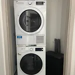 Stn - Mit 2 Schlafzimmer & Parkplatz, Highspeed Wlan, Fussbodenheizung & Netflix Premium, Zentral Zu Audi & Schwarz Gruppe
