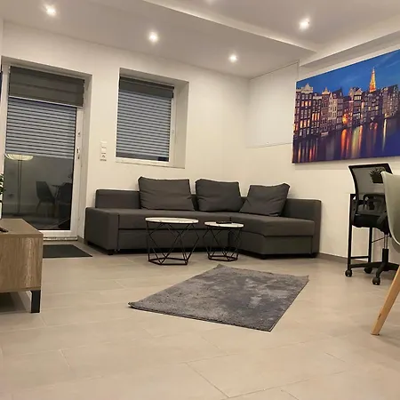 Stn - Mit 2 Schlafzimmer & Parkplatz, Highspeed Wlan, Fussbodenheizung & Netflix Premium, Zentral Zu Audi & Schwarz Gruppe Apartamento Bad Friedrichshall