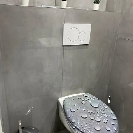 Stn - Mit 2 Schlafzimmer & Parkplatz, Highspeed Wlan, Fussbodenheizung & Netflix Premium, Zentral Zu Audi & Schwarz Gruppe Bad Friedrichshall