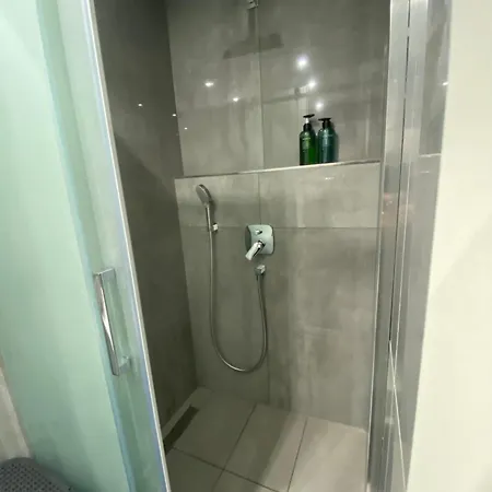 Appartamento Stn - Mit 2 Schlafzimmer & Parkplatz, Highspeed Wlan, Fussbodenheizung & Netflix Premium, Zentral Zu Audi & Schwarz Gruppe