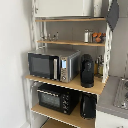 Apartman Stn - Mit 2 Schlafzimmer & Parkplatz, Highspeed Wlan, Fussbodenheizung & Netflix Premium, Zentral Zu Audi & Schwarz Gruppe Bad Friedrichshall
