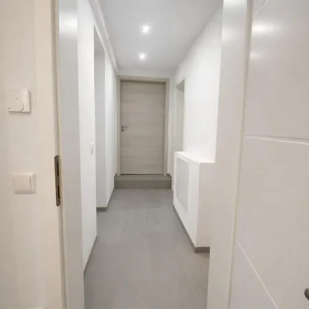 Stn - Mit 2 Schlafzimmer & Parkplatz, Highspeed Wlan, Fussbodenheizung & Netflix Premium, Zentral Zu Audi & Schwarz Gruppe * באד פרידריכסהל