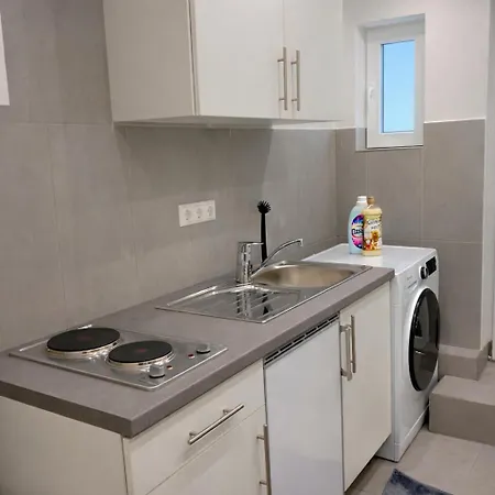 Stn - Mit 2 Schlafzimmer & Parkplatz, Highspeed Wlan, Fussbodenheizung & Netflix Premium, Zentral Zu Audi & Schwarz Gruppe