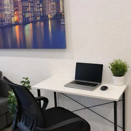 Stn - Mit 2 Schlafzimmer & Parkplatz, Highspeed Wlan, Fussbodenheizung & Netflix Premium, Zentral Zu Audi & Schwarz Gruppe