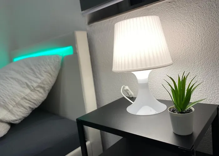 Stn - Mit 2 Schlafzimmer & Parkplatz, Highspeed Wlan, Fussbodenheizung & Netflix Premium, Zentral Zu Audi & Schwarz Gruppe