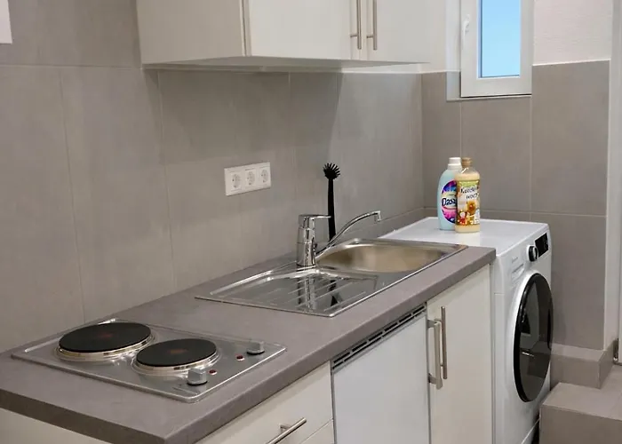 Stn - Mit 2 Schlafzimmer & Parkplatz, Highspeed Wlan, Fussbodenheizung & Netflix Premium, Zentral Zu Audi & Schwarz Gruppe