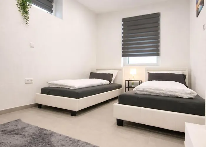 Stn - Mit 2 Schlafzimmer & Parkplatz, Highspeed Wlan, Fussbodenheizung & Netflix Premium, Zentral Zu Audi & Schwarz Gruppe *